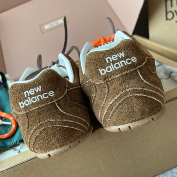 Miu Miu x New Balance 530 SL Sneakers - Picture 9 of 9